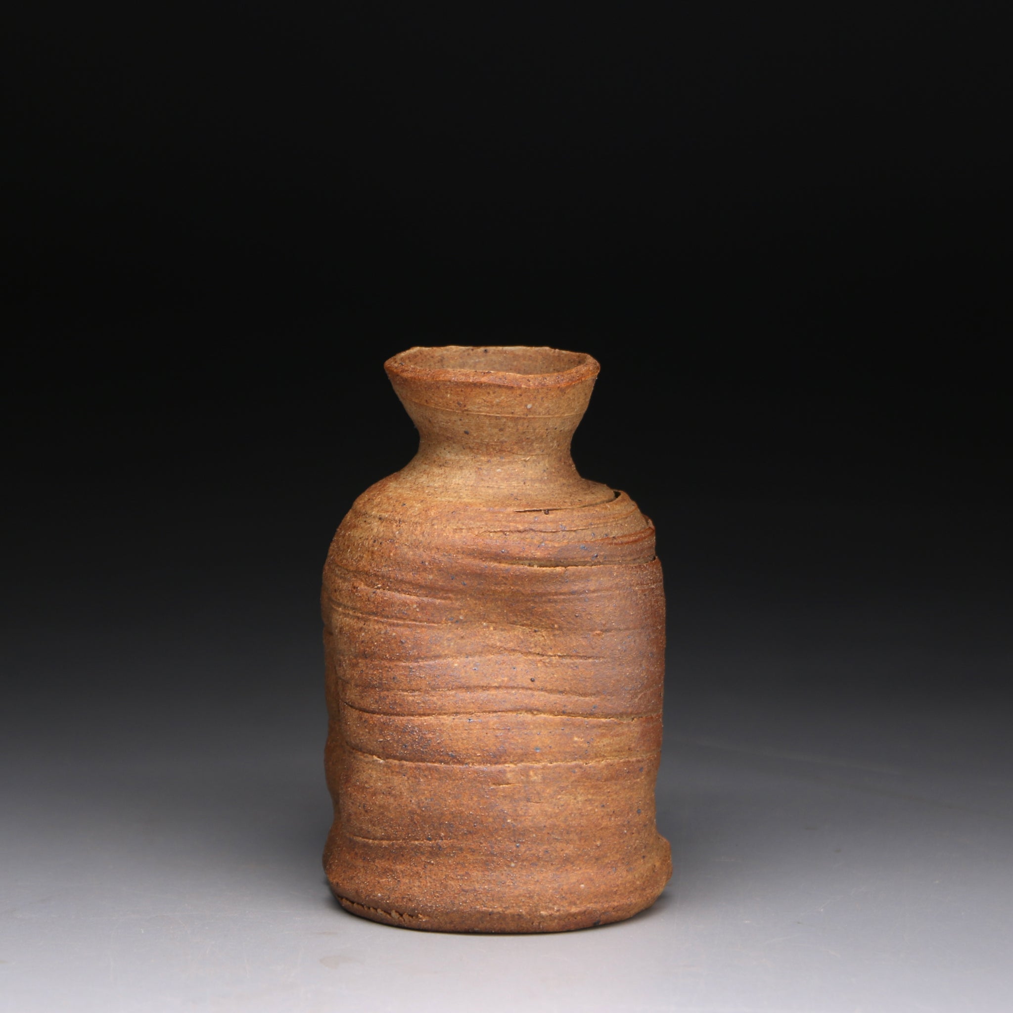 textured clay bud vase 10cm h x 6cm w