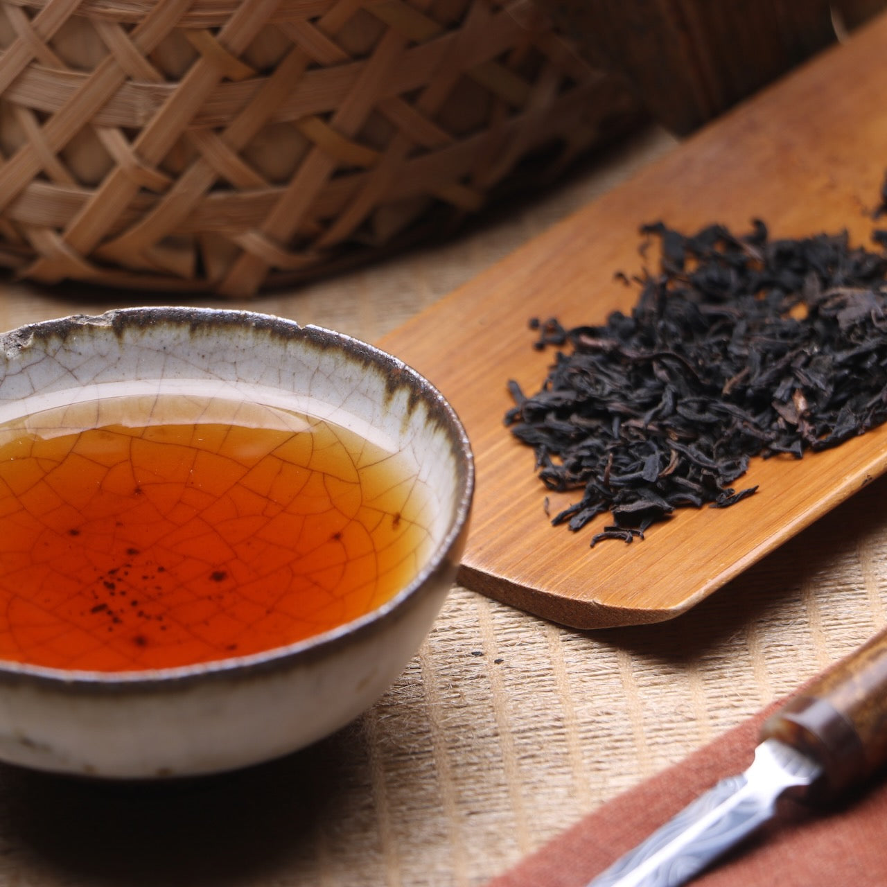 90's Liu an basket tea (hei cha)