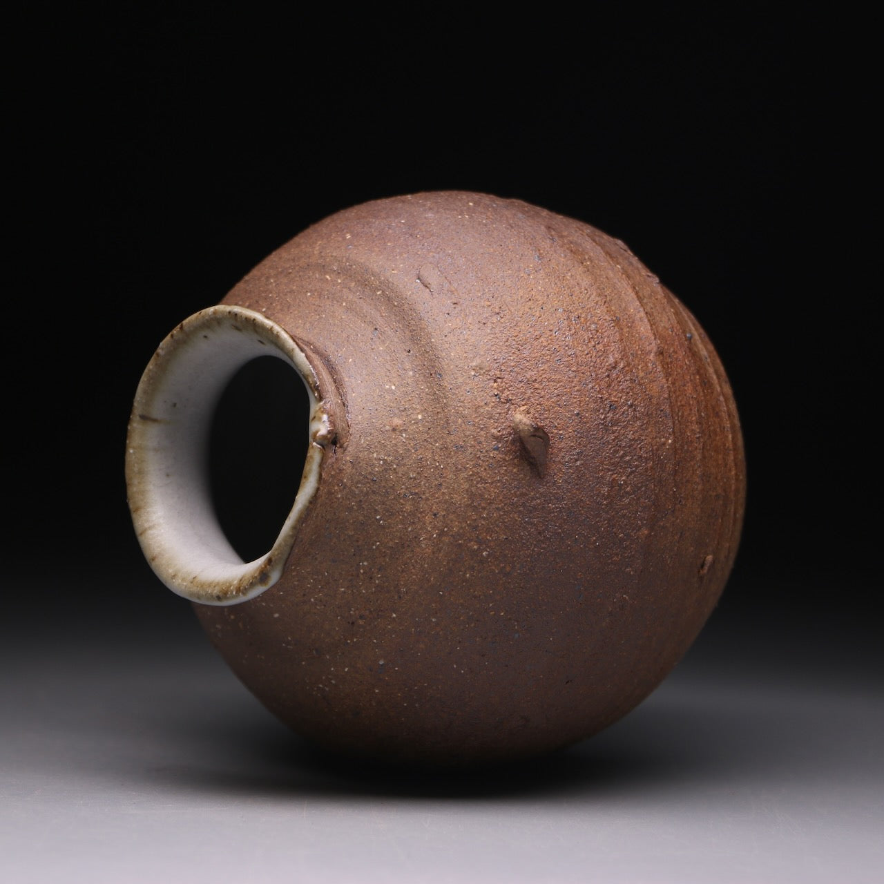 textured clay bud vase 10cm h x 9cm w
