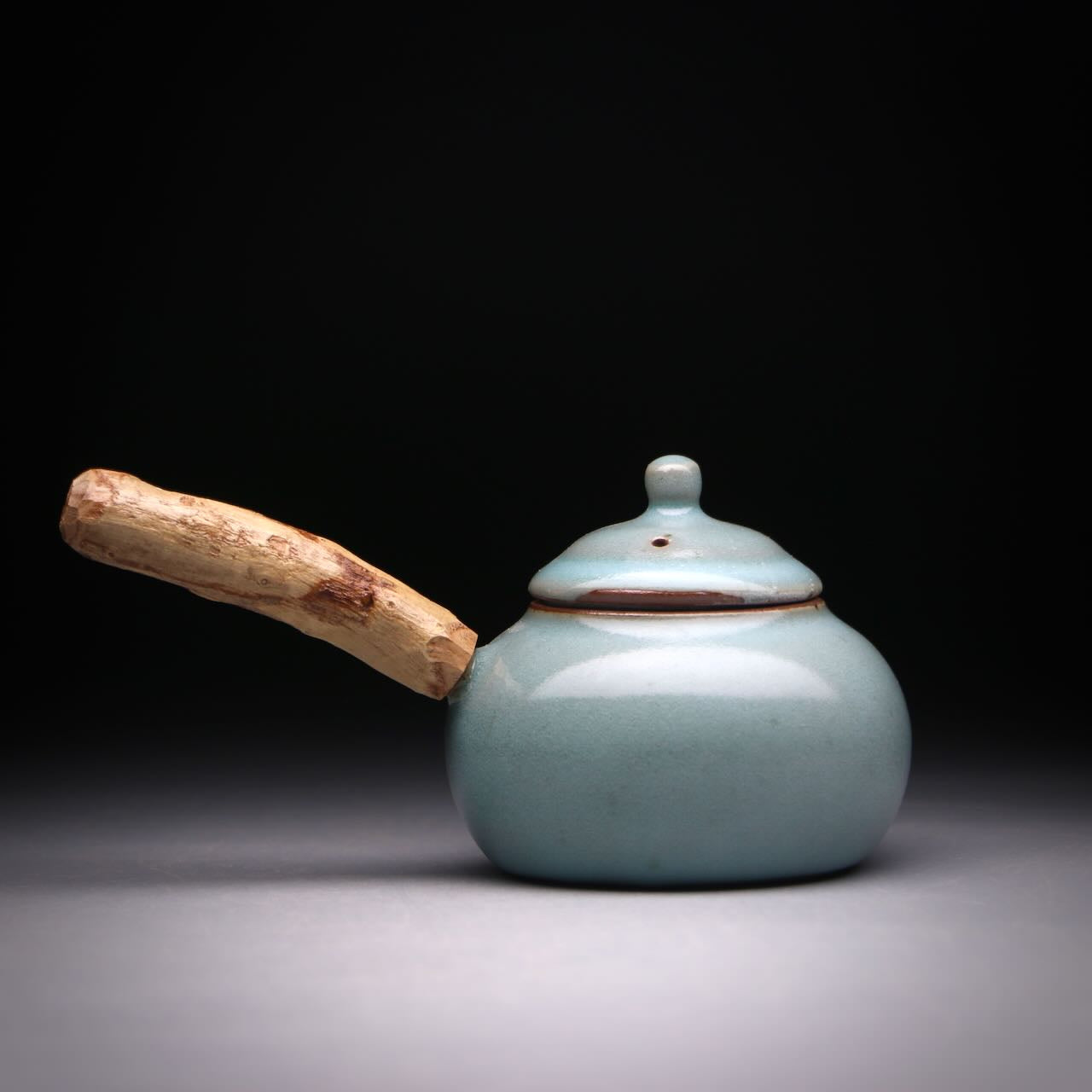 Celadon teapot wood handle 140ml C