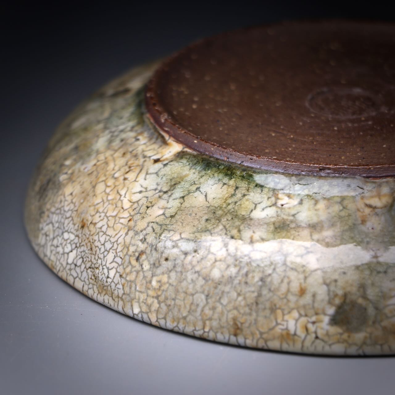 ash glazed plate / teapot stand 15.2cm